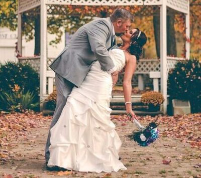 Wedding Couple having their first dance outside at Newfields Indianapolis