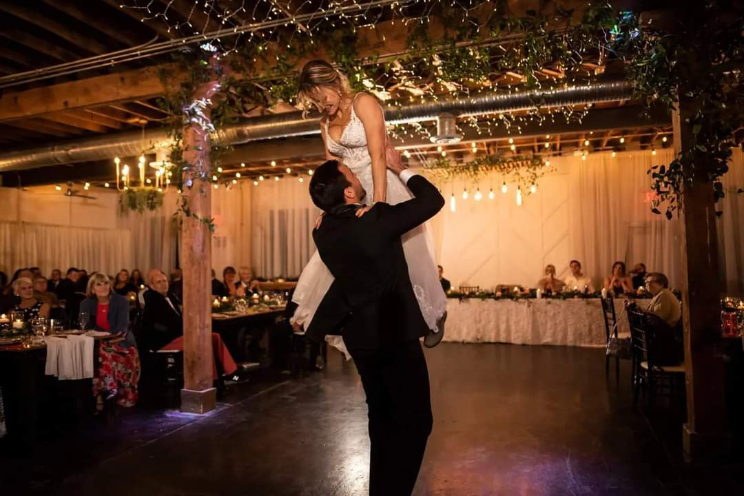 First Dance Greenfield Indiana Wedding DJs